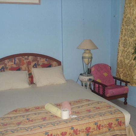 Casavilla Travellers Lodge Kuala Lumpur Oda fotoğraf